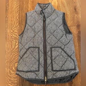 J Crew Gray Herringbone Puffer Vest - Size Small
